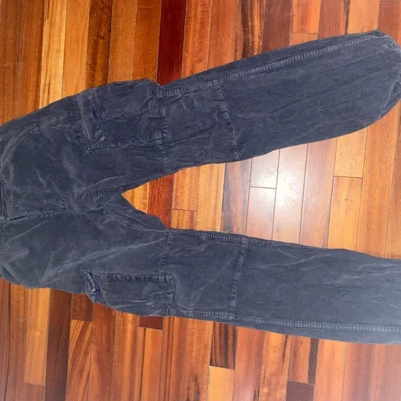 Cargo/Carpenter Jogger | Brandy Melville | size S **please read listing for size - Picture 6 of 6